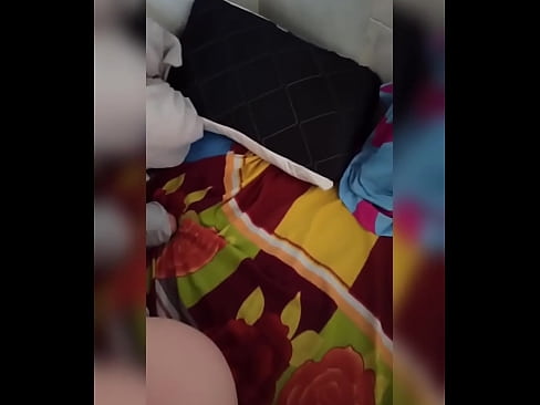 ❤️ Mwenzangu anakaa peke yake nyumbani kwa sababu mume wake anaenda likizo na mimi huchukua nafasi hiyo kumlamba na kumjaza maziwa. ️❌ ﹏